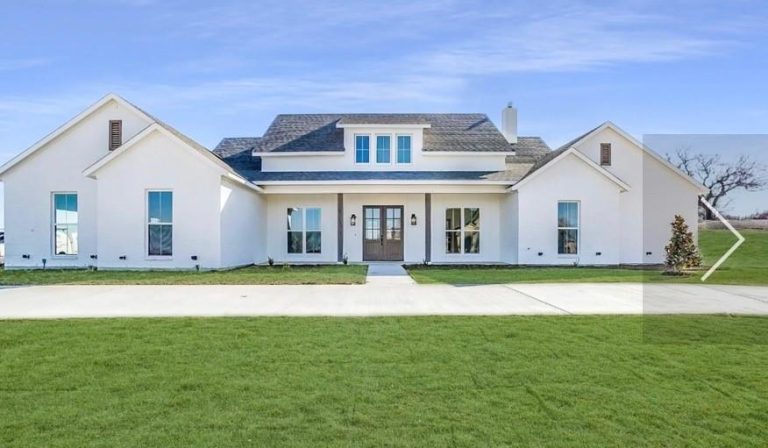 Property Photo of 151 Tres Vistas Court, Cresson 76035 – Home for Sale in Cresson