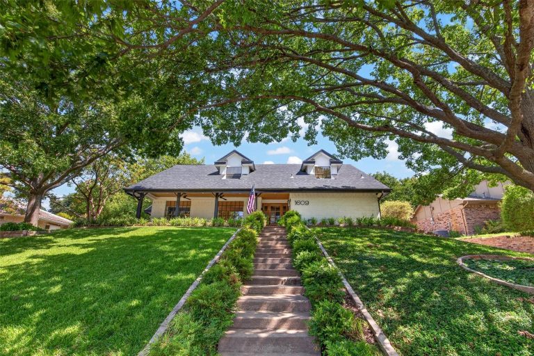 Property Photo of 1609 Ems Road W, Fort Worth 76116 – Home for Sale in Fort Worth