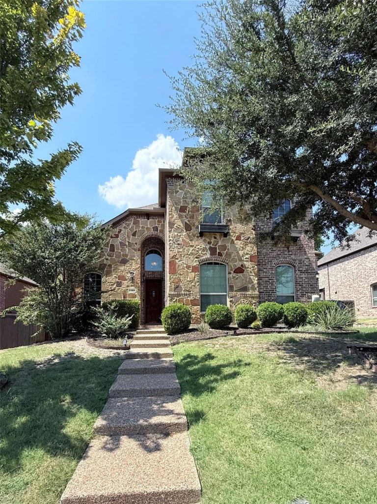 Property Photo of 1108 Navajo Drive, McKinney 75072 – Home for Sale in McKinney