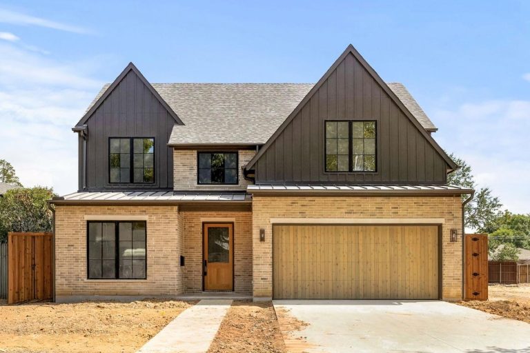 Property Photo of 7158 Dalewood Lane, Dallas 75214 – Home for Sale in Dallas
