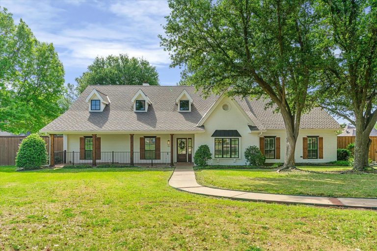 Property Photo of 3511 Woodcrest Court, Colleyville 76034 – Home for Sale in Colleyville