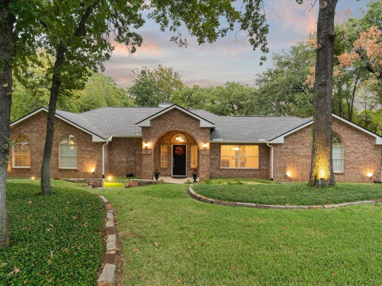 Property Photo of 701 Pearl Cove, Oak Point 75068 – Home for Sale in Oak Point