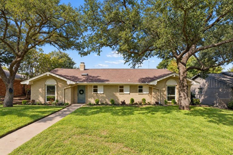Property Photo of 412 Ridgewood Drive, Richardson 75080 – Home for Sale in Richardson