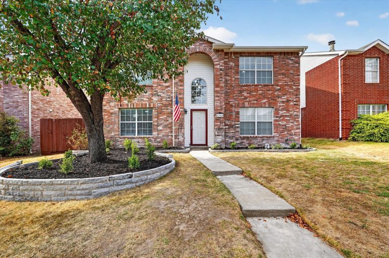 Property Photo of 4364 Onyx Drive, Carrollton 75010 – Home for Sale in Carrollton
