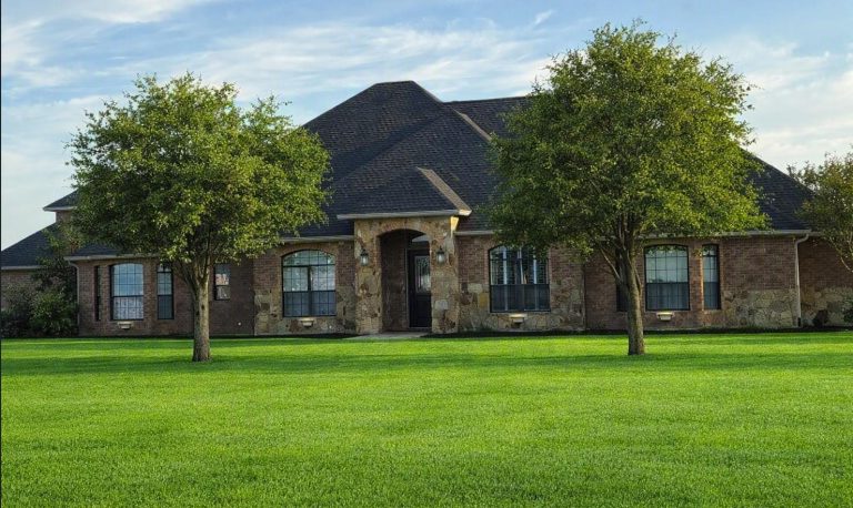 Property Photo of 6205 High Meadows Drive, Krum 76249 – Home for Sale in Krum