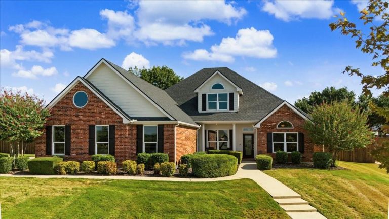 Property Photo of 3909 Stoneshire Court, Fort Worth 76179 – Home for Sale in Fort Worth