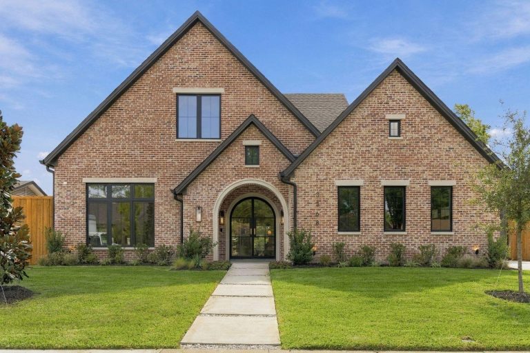Property Photo of 3368 Dorado Beach Drive, Farmers Branch 75234 – Home for Sale in Farmers Branch
