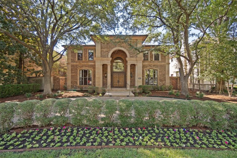 Property Photo of 3817 Miramar Avenue, Highland Park 75205 – Home for Sale in Highland Park