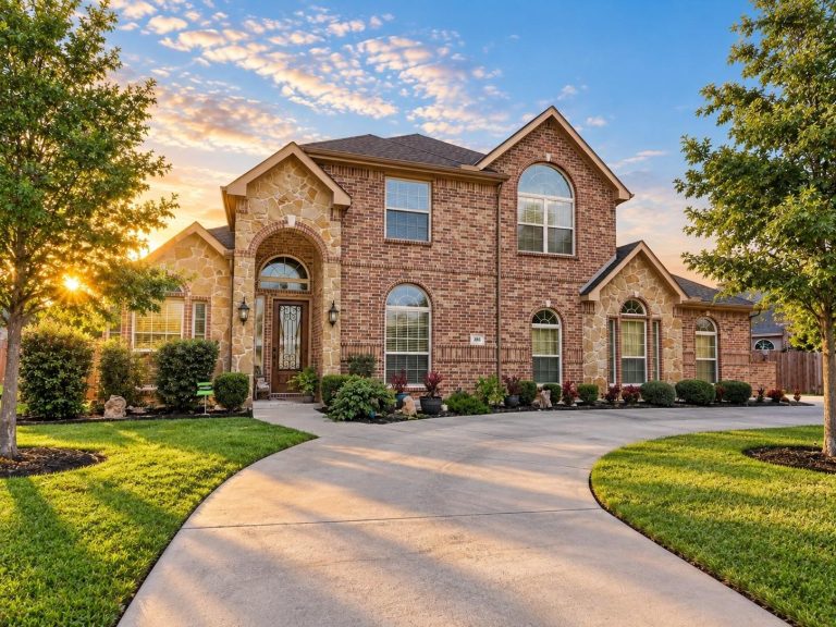 Property Photo of 305 Fountain Creek Court, Ovilla 75154 – Home for Sale in Ovilla