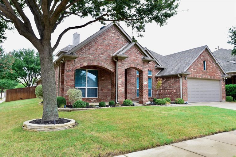 Property Photo of 4124 Bonita Avenue, Denton 76210 – Home for Sale in Denton