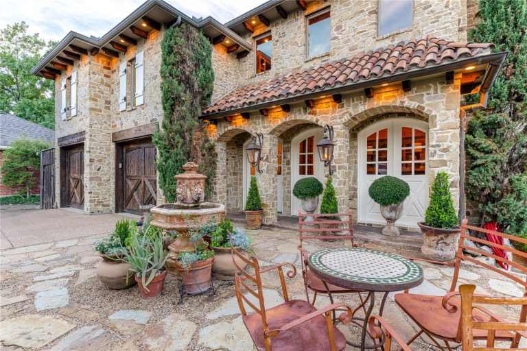 Property Photo of 306 Shamrock Circle, Rockwall 75032 – Home for Sale in Rockwall