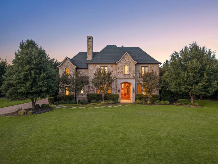 Property Photo of 2002 Wood Thrush Court, Westlake 76262 – Home for Sale in Westlake