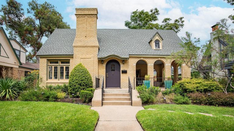 Property Photo of 5435 Mercedes Avenue, Dallas 75206 – Home for Sale in Dallas