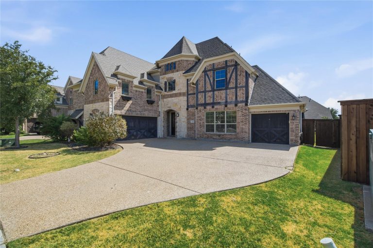 Property Photo of 3604 Bankside, The Colony 75056 – Home for Sale in The Colony
