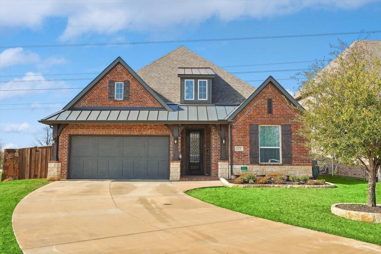 Property Photo of 6101 Whiskerbrush Road, Flower Mound 76226 – Home for Sale in Flower Mound
