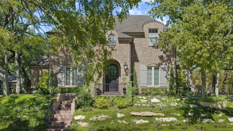 Property Photo of 1225 Kelpie Court, Fort Worth 76111 – Home for Sale in Fort Worth