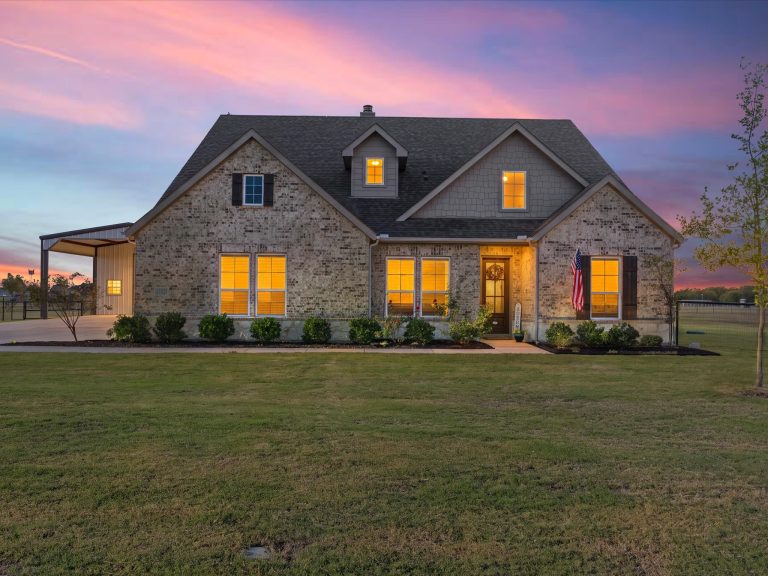 Property Photo of 13525 Sage Meadow Circle, Sanger 76266 – Home for Sale in Sanger